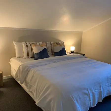 Arendalsuka - Stort Hus 15 Min Gangavstand Til Ferga Tatil Evi